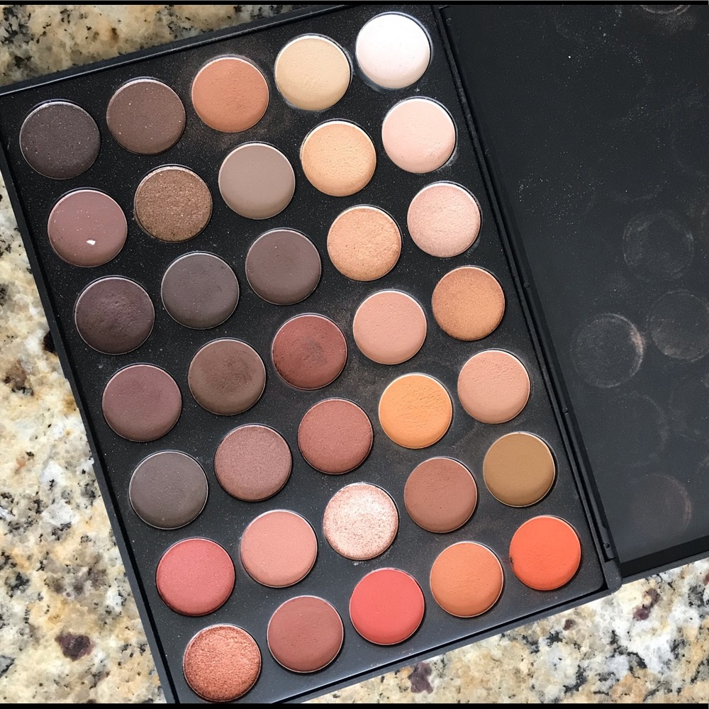 Morphe 35o eyeshadow palette